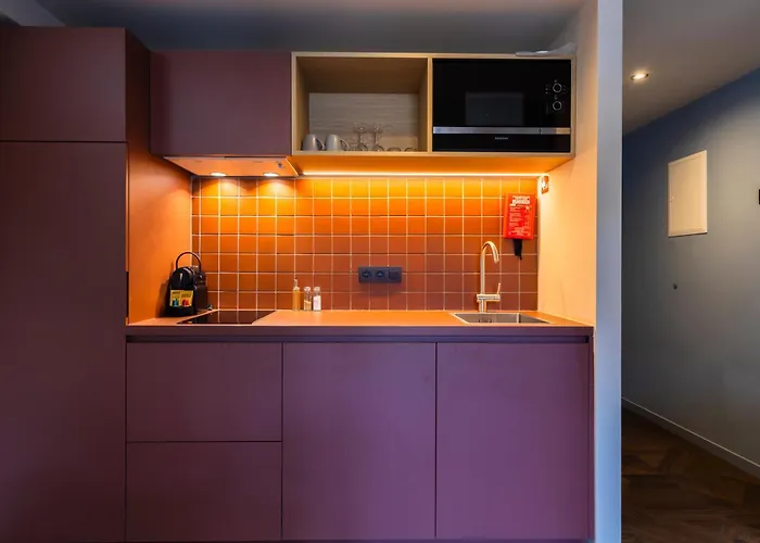 Maerch - Leopold 12 لوفين